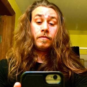 Meet your Posher, Leigh